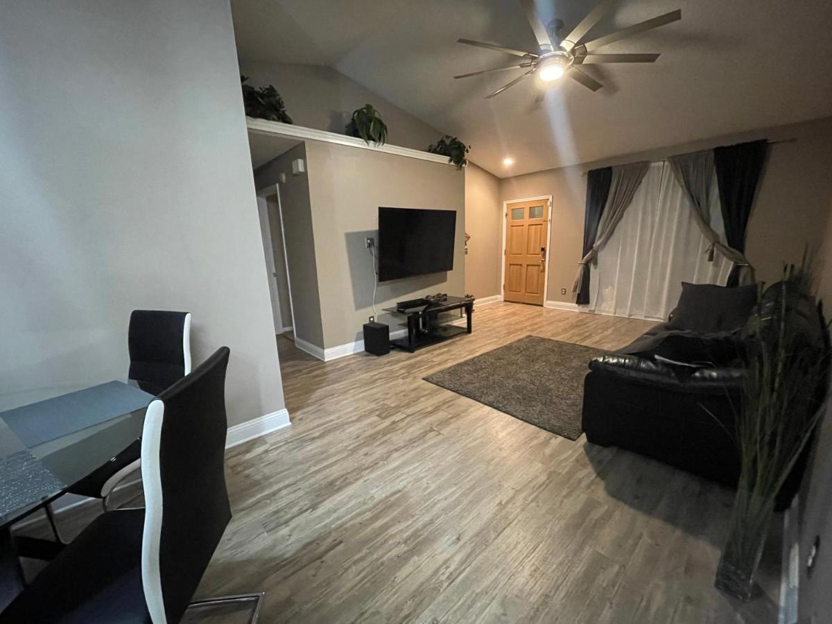 Cozy 3 Bedroom Home Close To Everything In Tampa! Εξωτερικό φωτογραφία